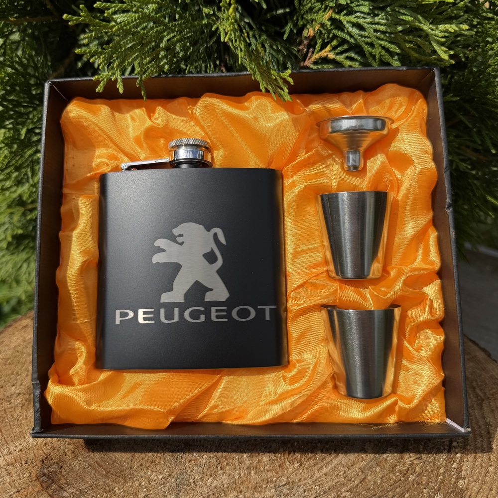 Detail gravírovania ploskačky Peugeot